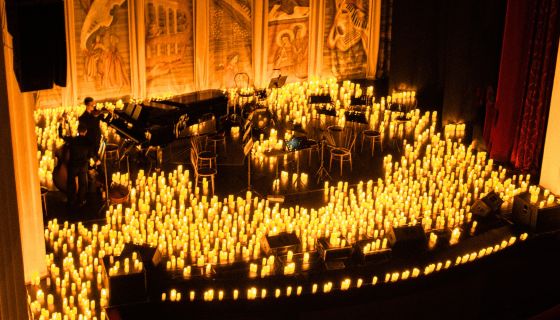 Оркестр при свечах Muse. Мировые хиты, Артем