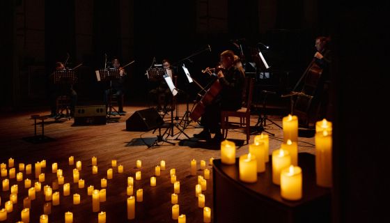 Оркестр при свечах Muse. Мировые хиты, Артем