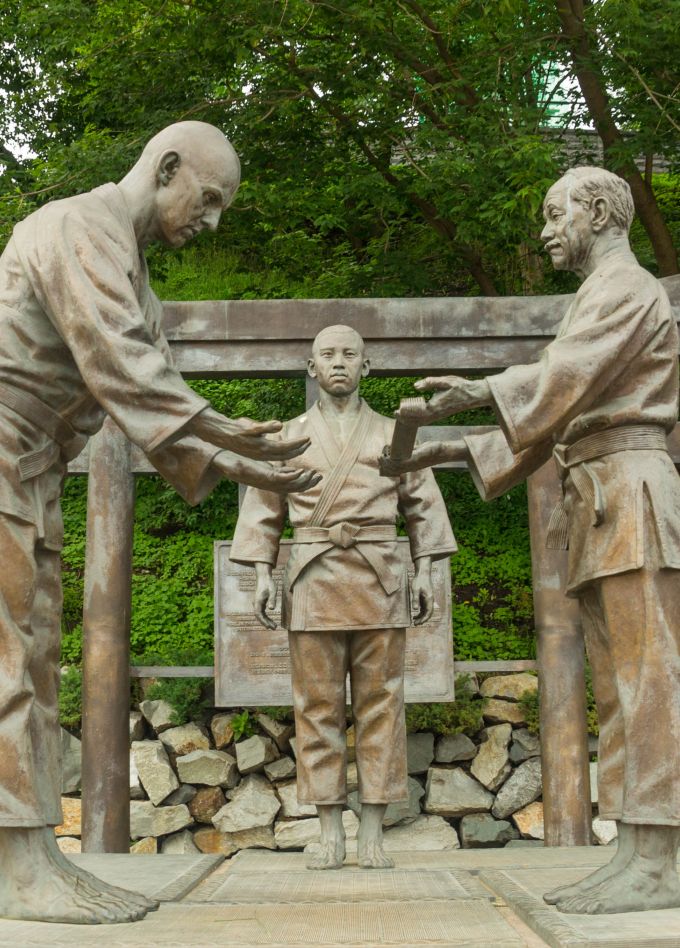 «По страницам истории»: обзорная по городу