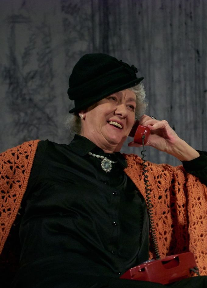 Спектакль «Раневская. Одинокая насмешница», Уссурийск