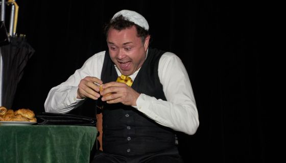 Спектакль «Раневская. Одинокая насмешница», Уссурийск